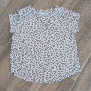 Old Navy Leopard Print Short Sleeve T-Shirt